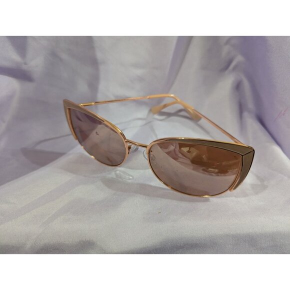 Retro Aviator Style Sunglasses With Gold Frame & Brown Gradient Lenses - Picture 2 of 3